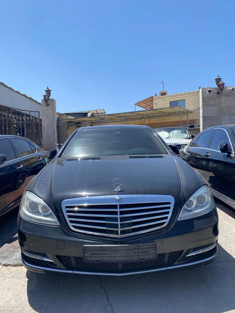 Mercedes-Benz S-Class 2012