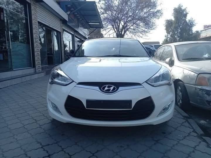 Hyundai Veloster 2011