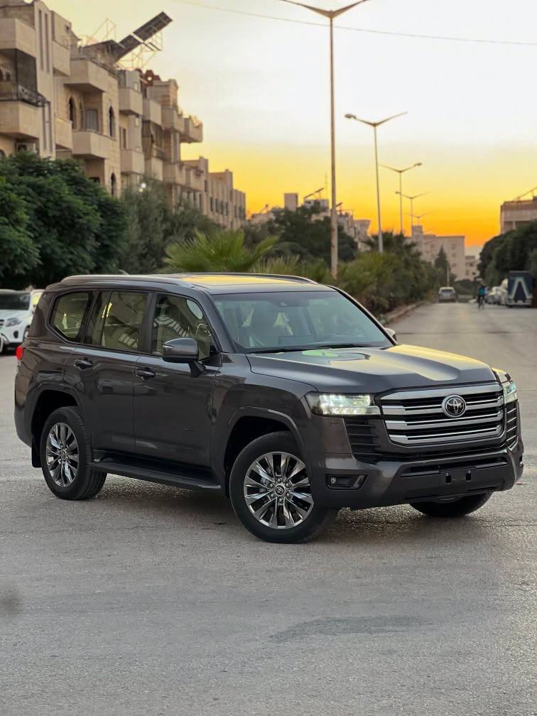 Toyota Land Cruiser 2024