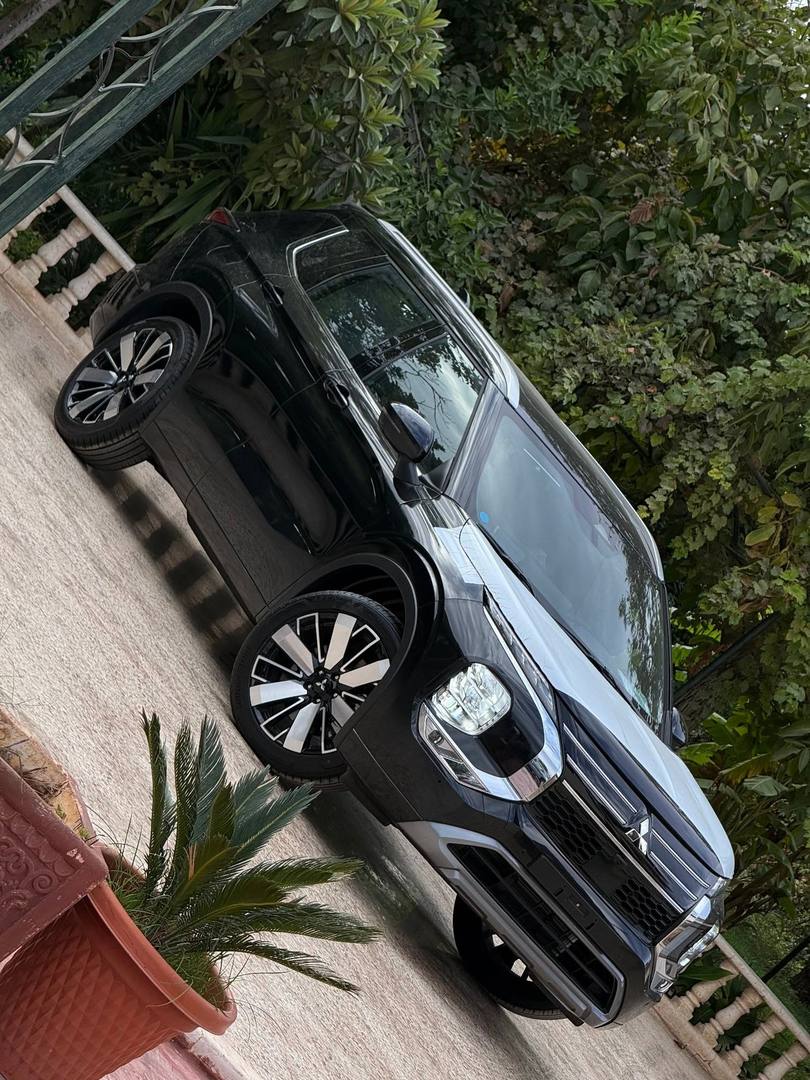 Mitsubishi Outlander 2026