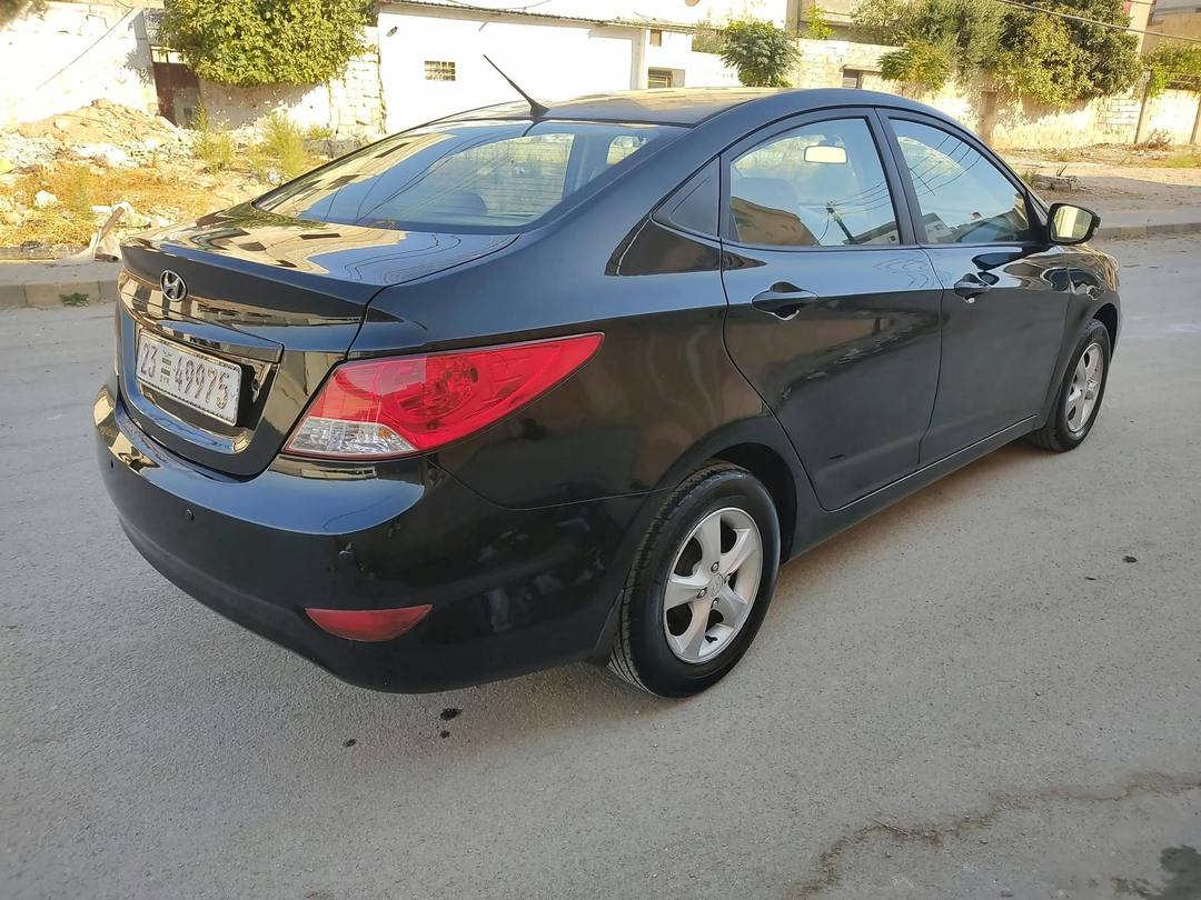 Hyundai Accent 2011