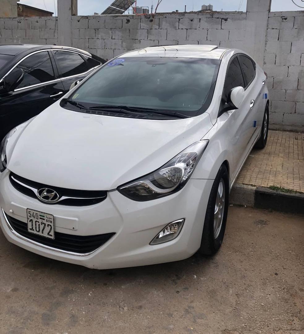 Hyundai Elantra 2011