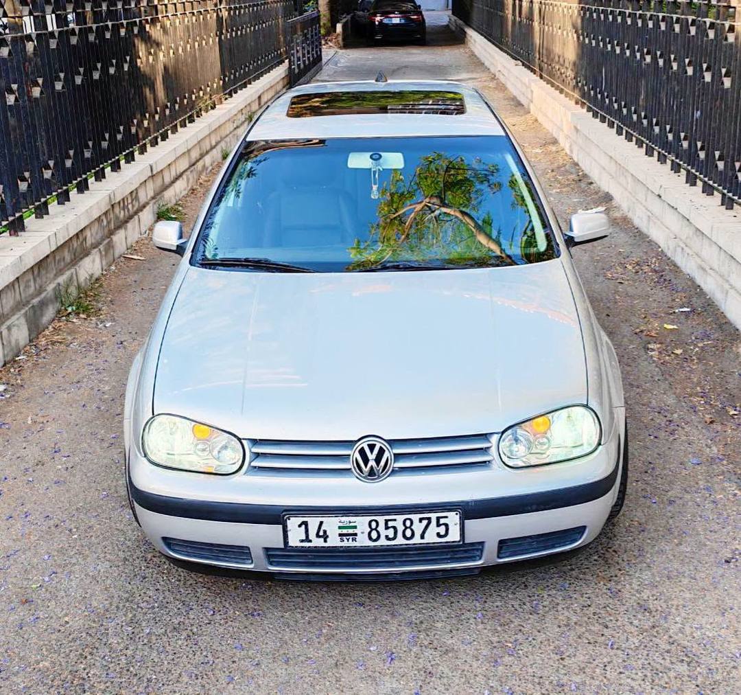 Volkswagen Golf 2002