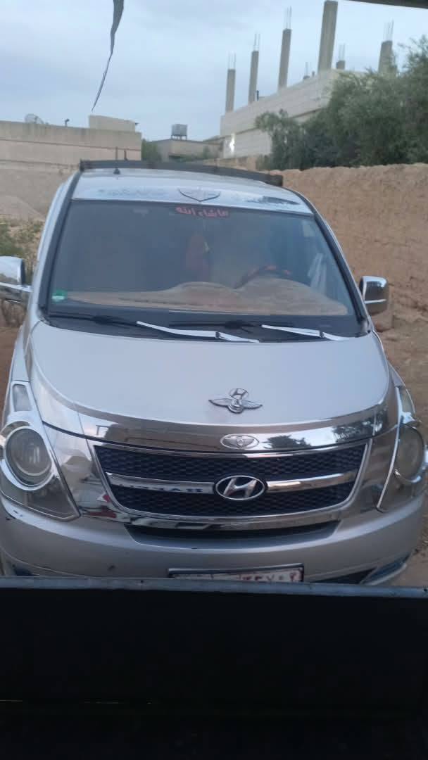 Hyundai H1 2010