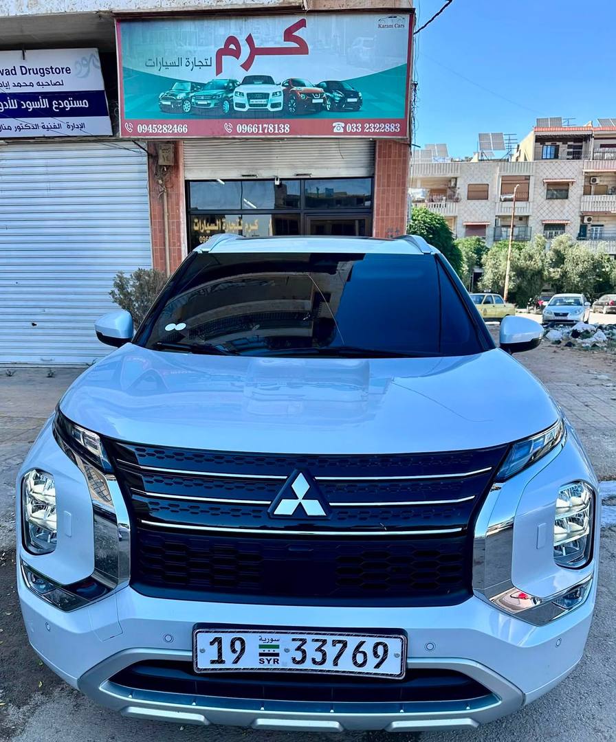 Mitsubishi Outlander 2024