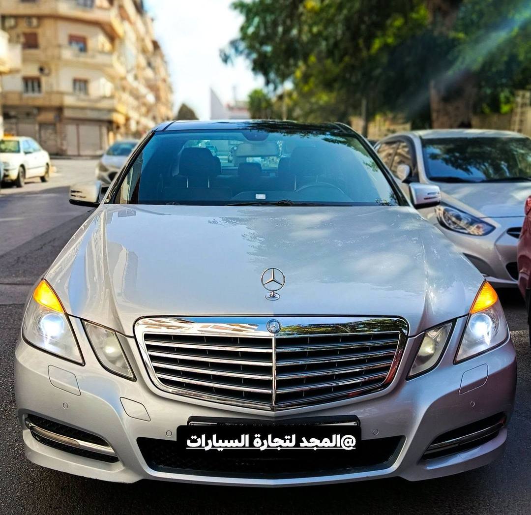 Mercedes-Benz E300 2011