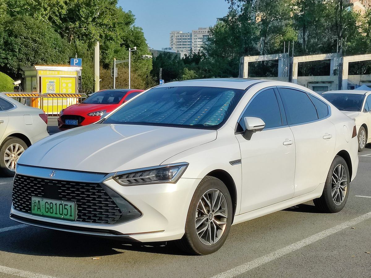 BYD Qin Plus DM-i 2025
