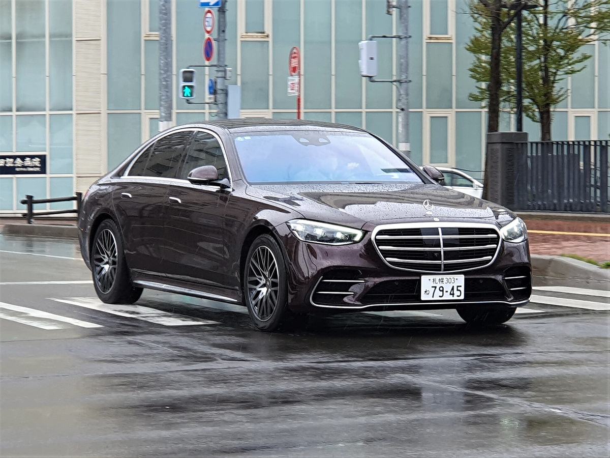 Mercedes-Benz S 500 4MATIC 2024