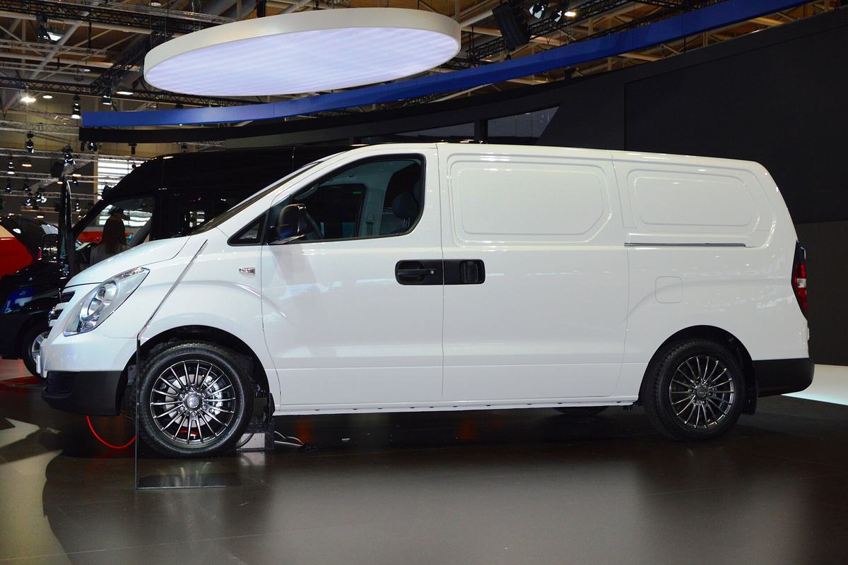Hyundai H-1 2015