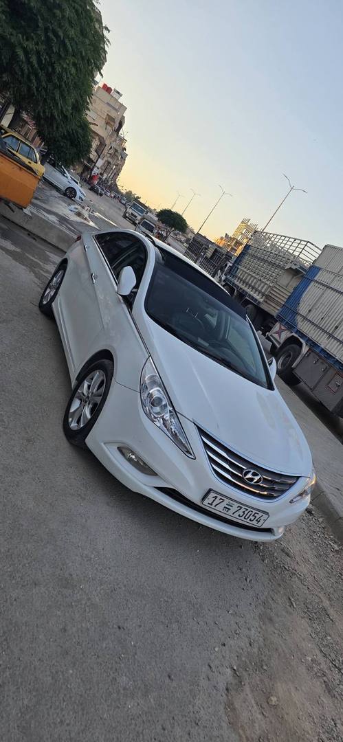 Hyundai Sonata 2011