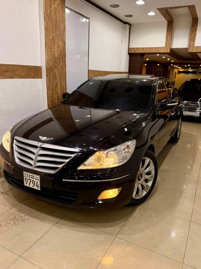 Hyundai Genesis 2011