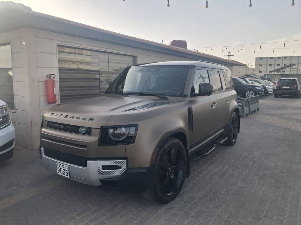 Land Rover Defender 2025