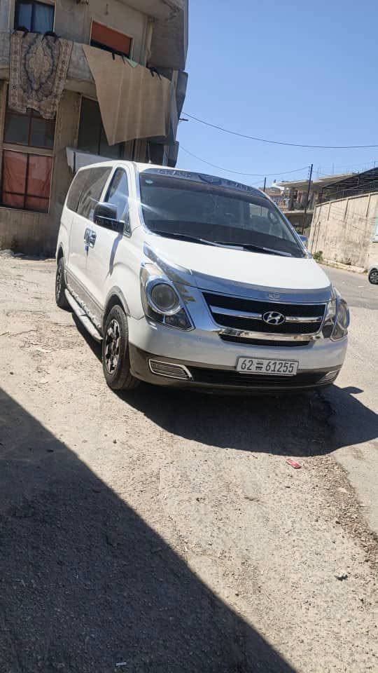 Hyundai H1 2012